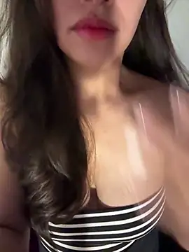 QuynhAnh_2k1 Show Webcam