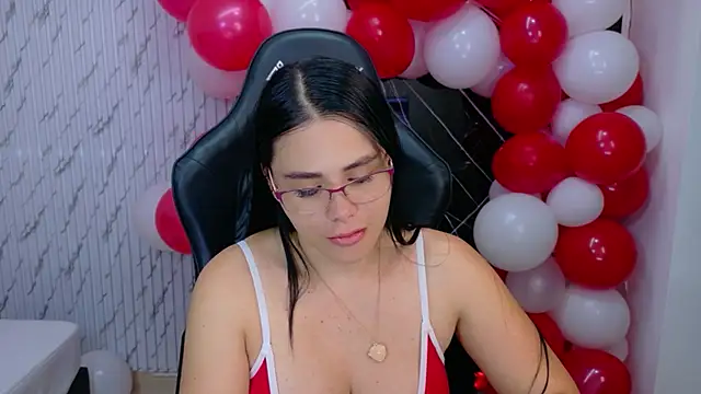 lararoberts_ Live XXX Chat