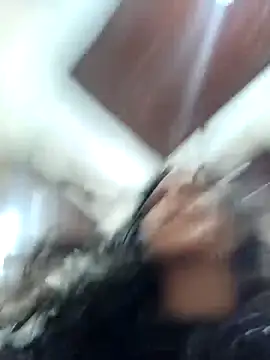 Živý XXX chat Little_Doll25