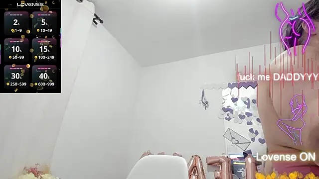 esmeraldamfcn Live XXX chat