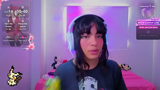 Lovelyamyy élő XXX-chatje