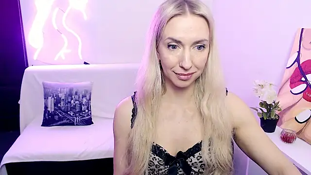 Cute_Smile_Shy: онлайн-секс-чат