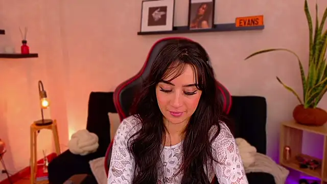 EmmyEvans1 Chat XXX in diretta