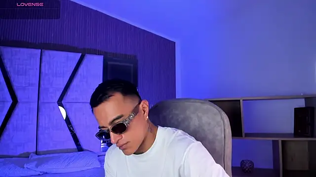 Chatroom XXX en direct de LiamDeep