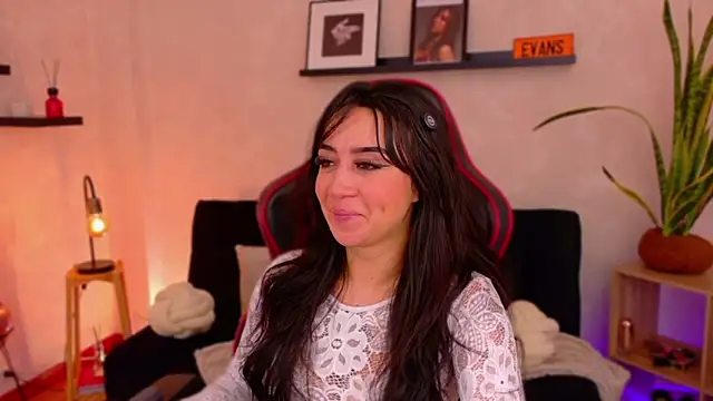 Živý XXX chat EmmyEvans1