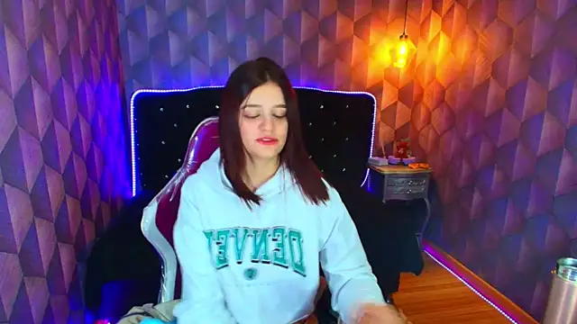 LiaHarryis: онлайн-секс-чат