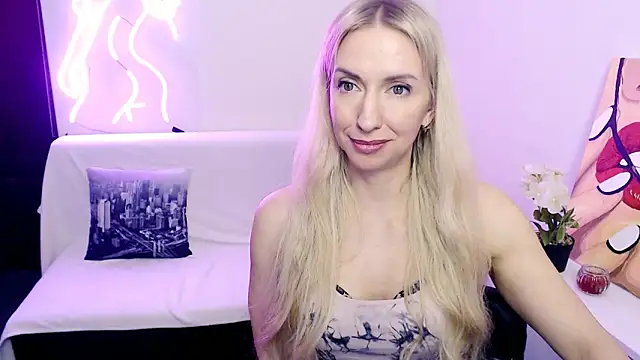 XXX chat uživo modela Cute_Smile_Shy