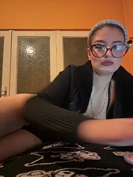 แชท XXX สดของ SirenLisa69