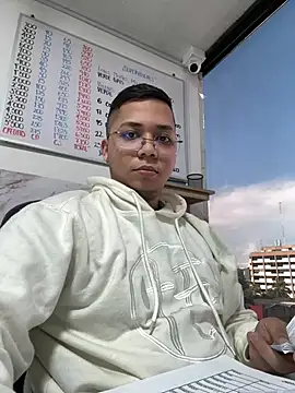 Chat +18 de LiamColby_ ao vivo