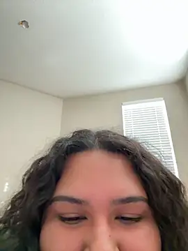 Angeliccreamyrican Chat XXX in diretta