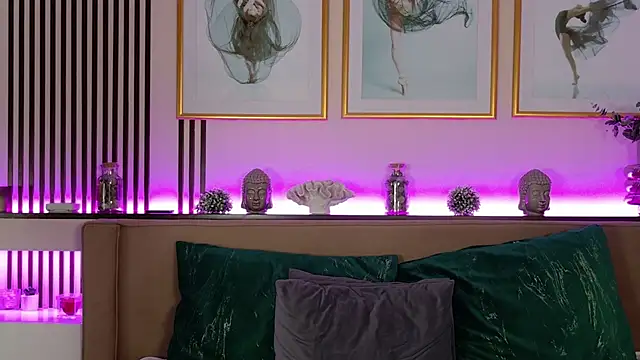 XXX chat uživo modela EmilyWess