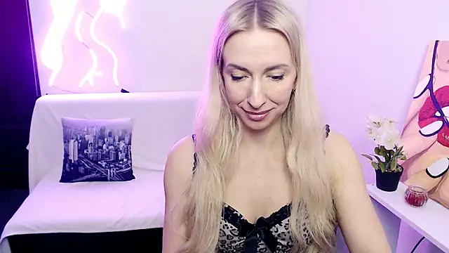 Czat XXX na żywo – Cute_Smile_Shy