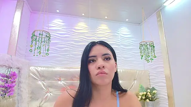 Chat +18 de alanna_blaze ao vivo