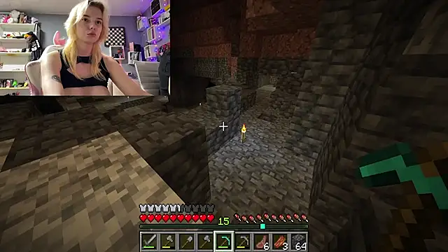 JesterBunny Adlı Modelin Canlı XXX Sohbeti