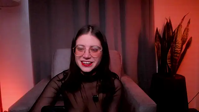 Chatroom XXX en direct de HazelKush