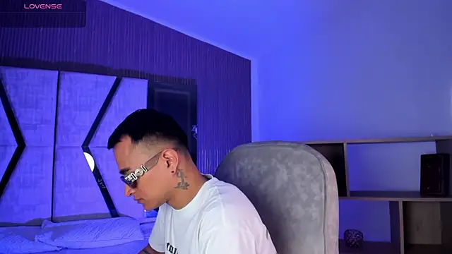 LiamDeep Obrolan Langsung XXX