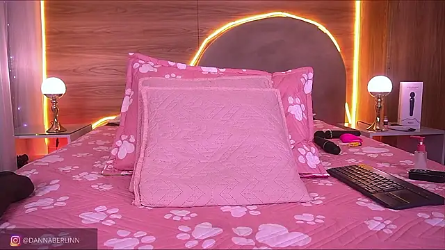 Chatroom XXX en direct de danna_berlin_