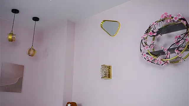 SunnivaCovilのウェブカメラショー