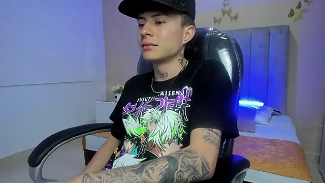 Nascary_Fox Live XXX Chat