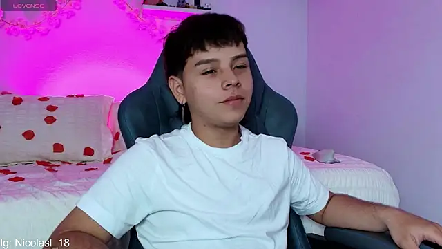 nico_leroy Adlı Modelin Web Kamerası Şovu