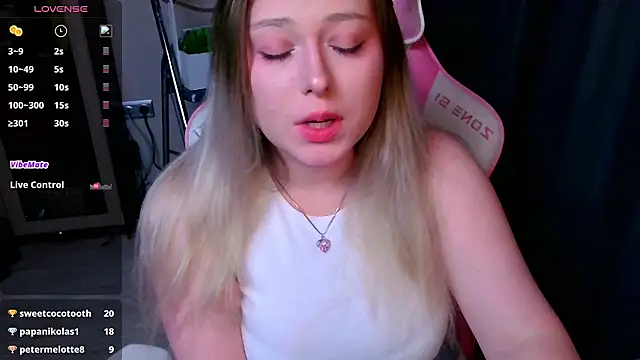 Chat XXX en directo de Emiliaaah