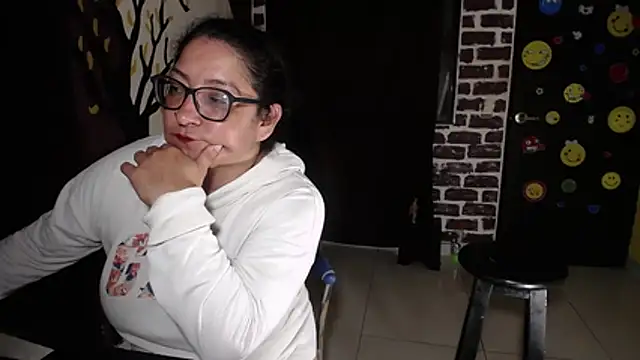 samrocker_sex Adlı Modelin Canlı XXX Sohbeti