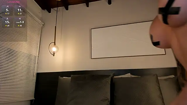 StacyRigel   – Naživo XXX chat