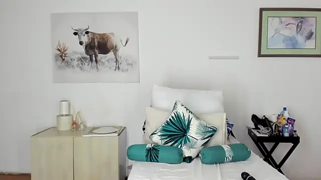 ConnieSmall24 élő XXX-chatje