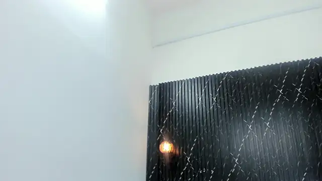 Angie_Will 即時 XXX 聊天