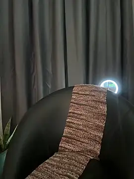 letiziia_sky1: онлайн-секс-чат