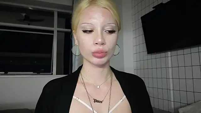 Show modela qualitybab na web-kameri