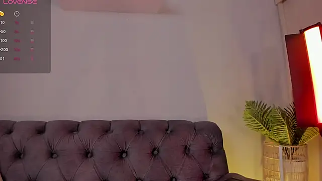 Chat XXX en directo de EllieMitchell