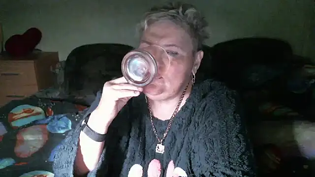 Lana555 élő XXX-chatje