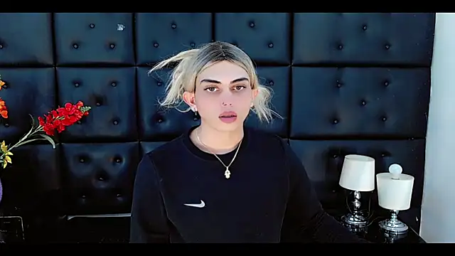 Daniela_Pink_のライブXXXチャット