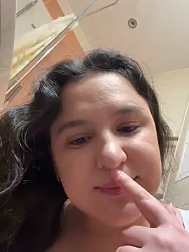 Chat +18 de Ms_Luisa ao vivo