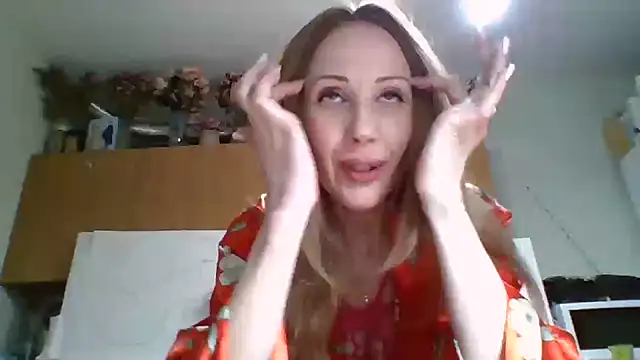 Tiluu1 Chat XXX live