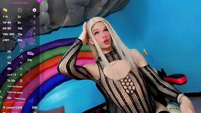 Isabella_Kirk Show Webcam