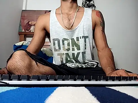 hideonbush051: онлайн-секс-чат