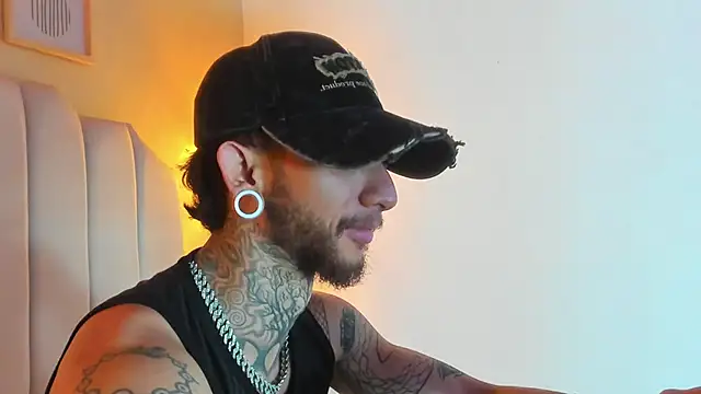 axel_valtier: онлайн-секс-чат