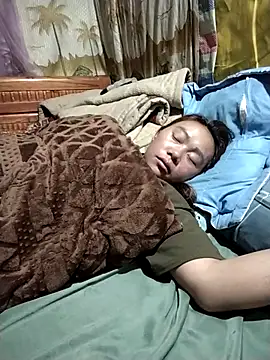 Bella-222: απευθείας συνομιλία ΧΧΧ