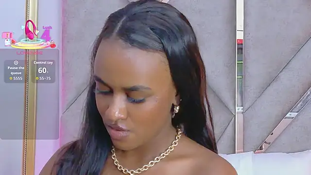 Sally-Noa: онлайн-секс-чат