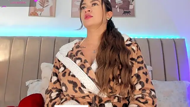 Victoria_romanox Chat XXX in diretta