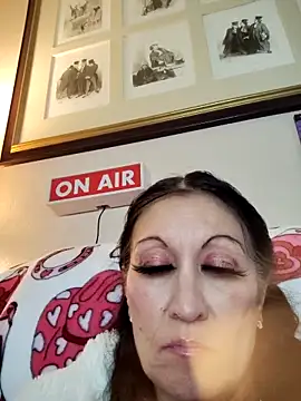 TheDime Adlı Modelin Canlı XXX Sohbeti