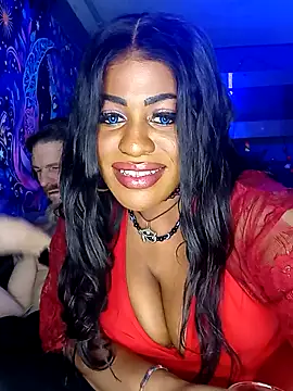 แชท XXX สดของ AmazonianMistress