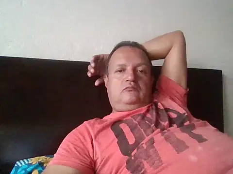 Chat XXX ao vivo de tuserasmia07