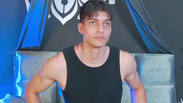 Chat XXX ao vivo de AlessioVitale