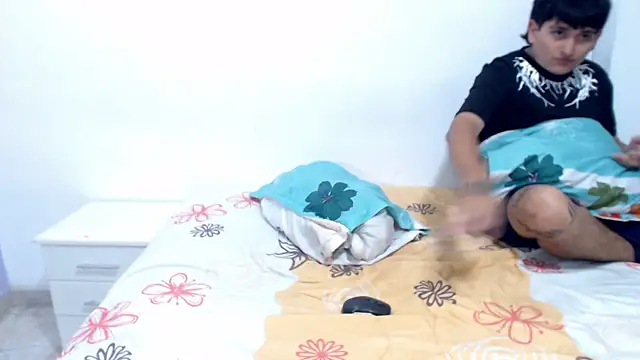 onixandghosty1: απευθείας συνομιλία ΧΧΧ