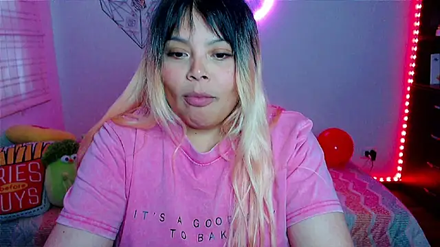 EllieMoonX Chat XXX live