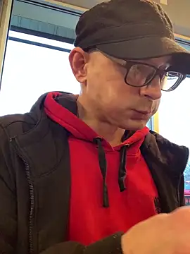 hailzeffn: απευθείας συνομιλία ΧΧΧ