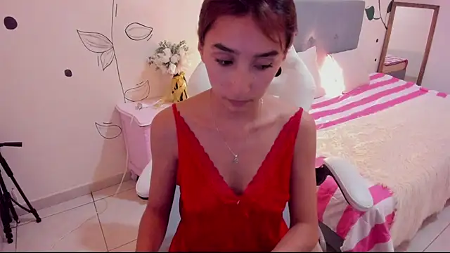 Chat +18 de Alicia_Sunn ao vivo